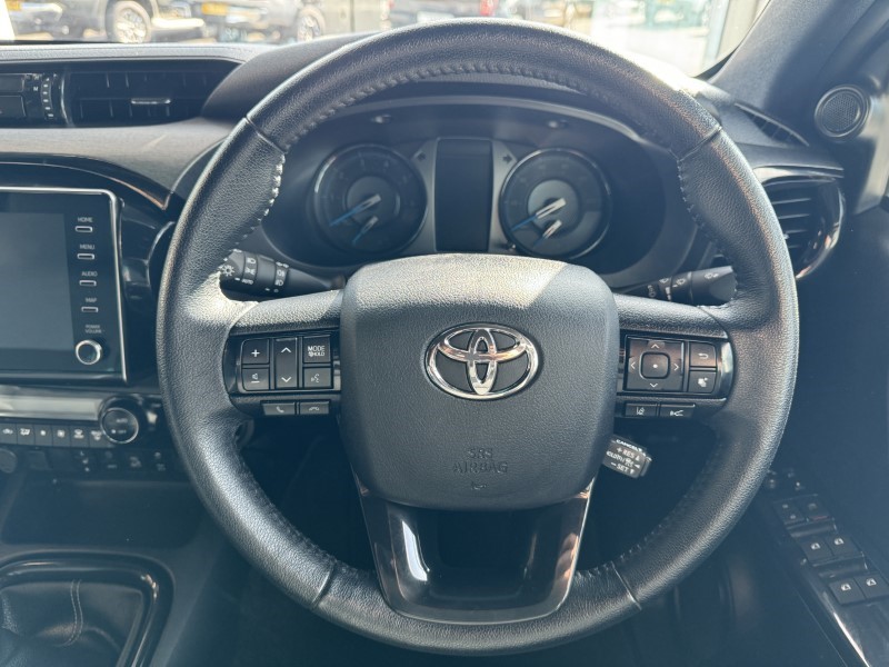 2023 (23) TOYOTA COMMERCIAL HILUX Invincible X D/Cab Pick Up 2.8 D-4D 3458978