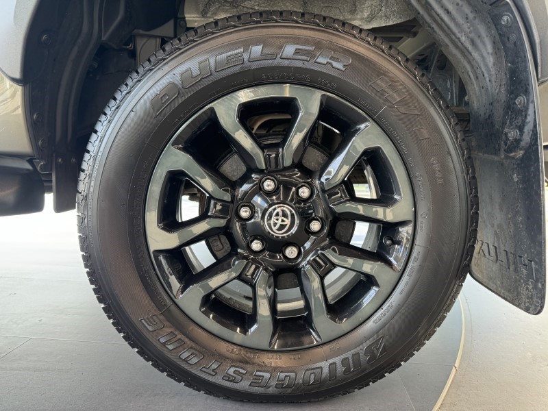 2023 (23) TOYOTA COMMERCIAL HILUX Invincible X D/Cab Pick Up 2.8 D-4D 3458961