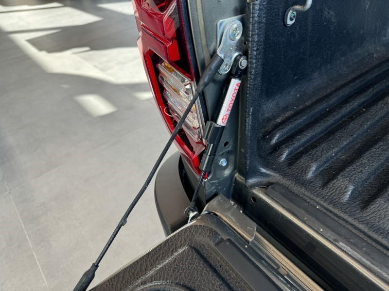 2023 (23) TOYOTA COMMERCIAL HILUX Invincible X D/Cab Pick Up 2.8 D-4D 3458960