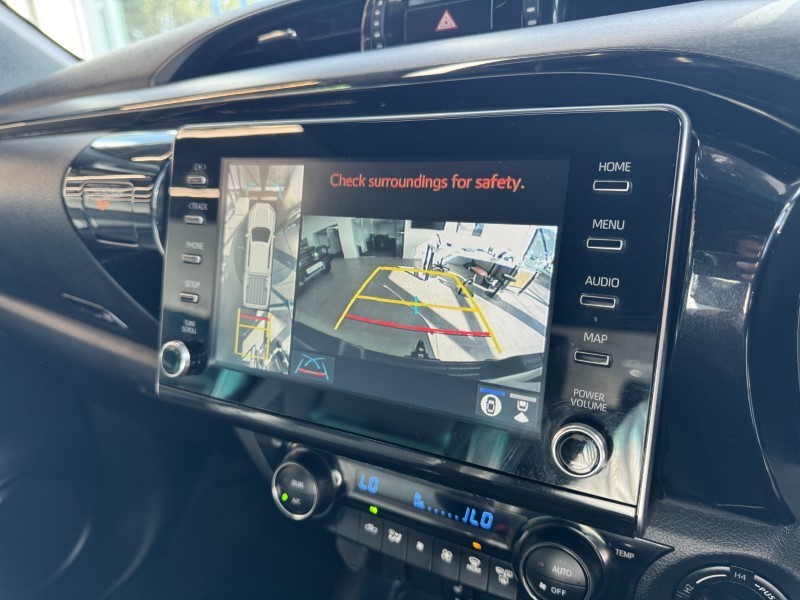 2023 (23) TOYOTA COMMERCIAL HILUX Invincible X D/Cab Pick Up 2.8 D-4D 3458990