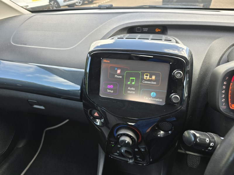 2015 (65) TOYOTA AYGO 1.0 VVT-i X-Pression 5dr 3459074