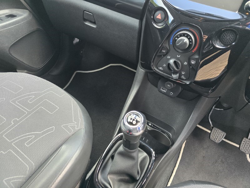 2015 (65) TOYOTA AYGO 1.0 VVT-i X-Pression 5dr 3459071