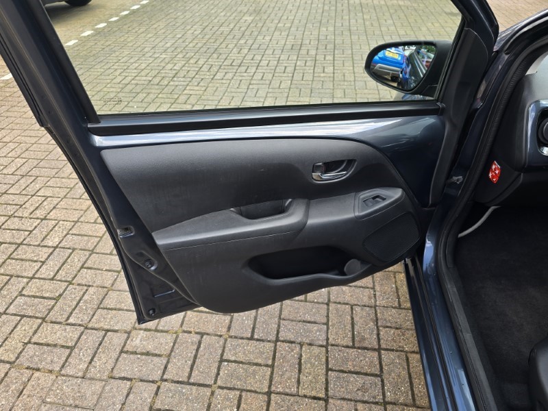 2015 (65) TOYOTA AYGO 1.0 VVT-i X-Pression 5dr 3459060