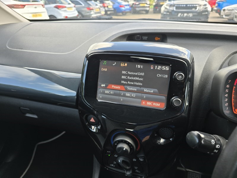 2015 (65) TOYOTA AYGO 1.0 VVT-i X-Pression 5dr 3459073