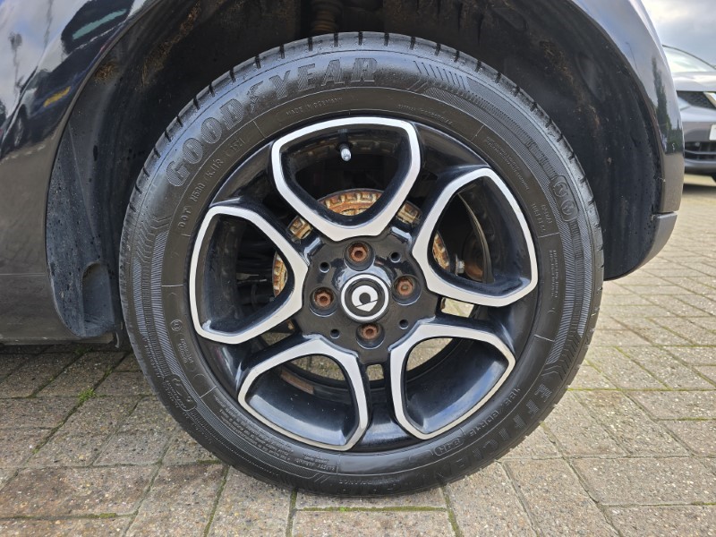 2017 (67) SMART FORTWO COUPE 0.9 Turbo Prime Premium 2dr Auto 3521418