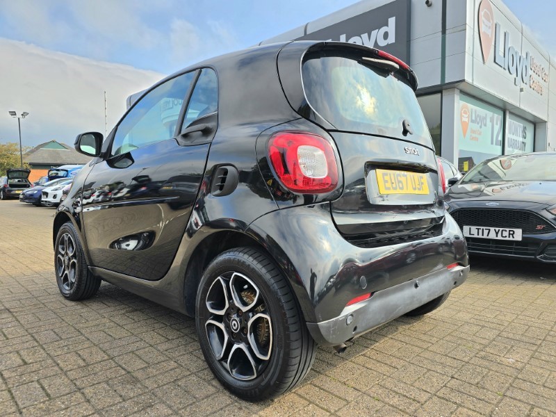 2017 (67) SMART FORTWO COUPE 0.9 Turbo Prime Premium 2dr Auto 3521416
