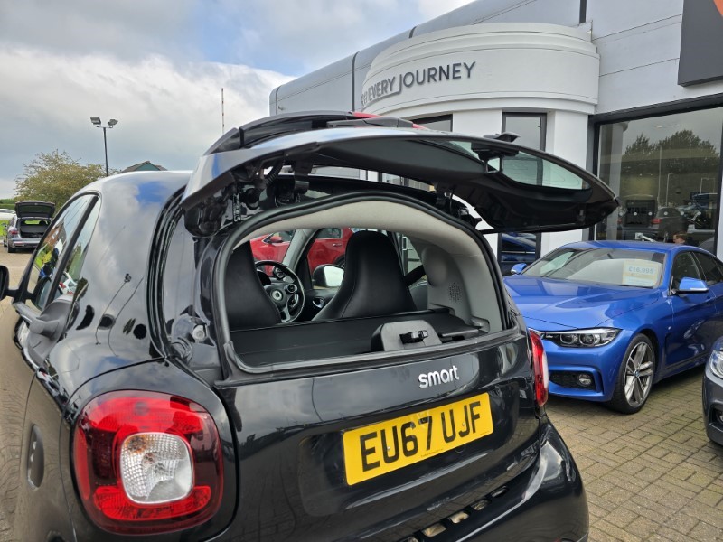 2017 (67) SMART FORTWO COUPE 0.9 Turbo Prime Premium 2dr Auto 3521421