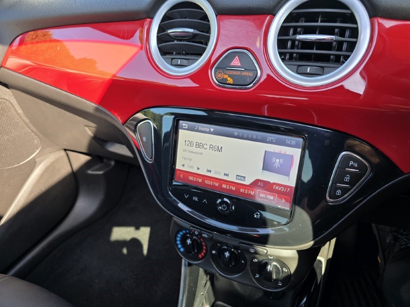 2015 (15) VAUXHALL ADAM 1.2i Rocks Air 3dr 3516550