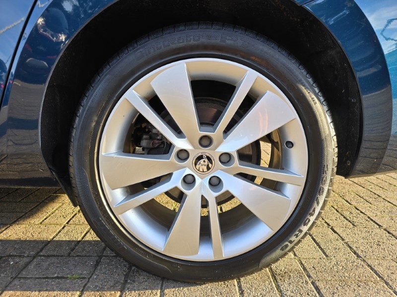 2018 (68) SKODA SUPERB 2.0 TDI CR SE L Executive 5dr 3520469