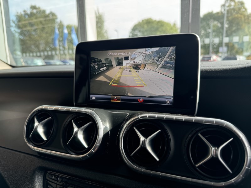 2018 (68) MERCEDES-BENZ COMMERCIAL X CLASS 250d 4Matic Power Double Cab Pickup Auto 3523989