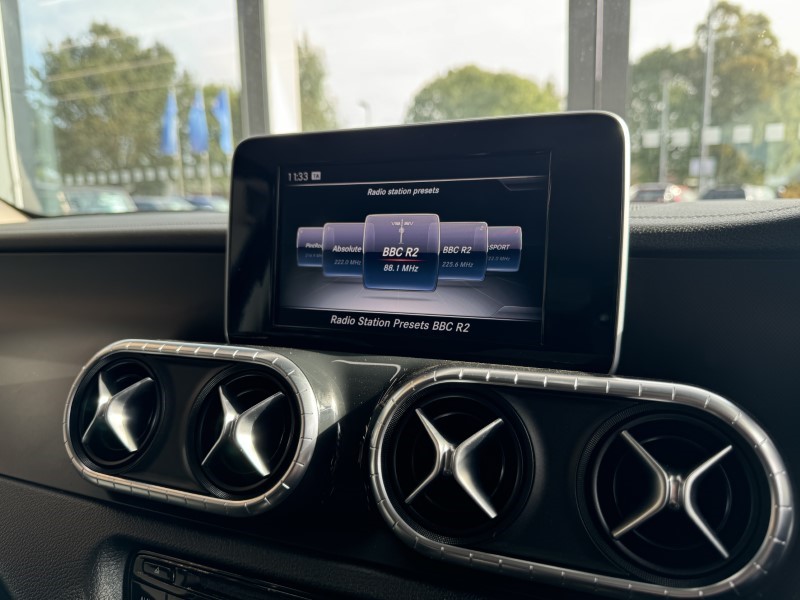 2018 (68) MERCEDES-BENZ COMMERCIAL X CLASS 250d 4Matic Power Double Cab Pickup Auto 3523988