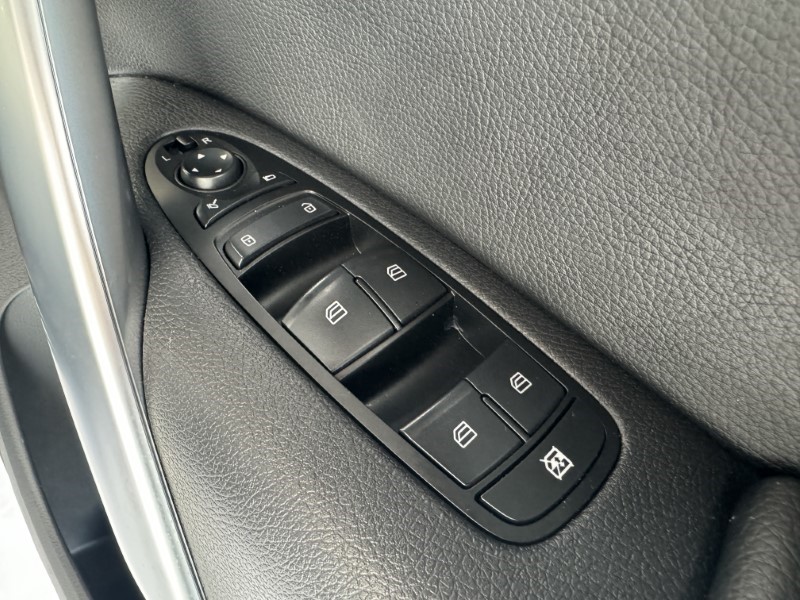 2018 (68) MERCEDES-BENZ COMMERCIAL X CLASS 250d 4Matic Power Double Cab Pickup Auto 3523978