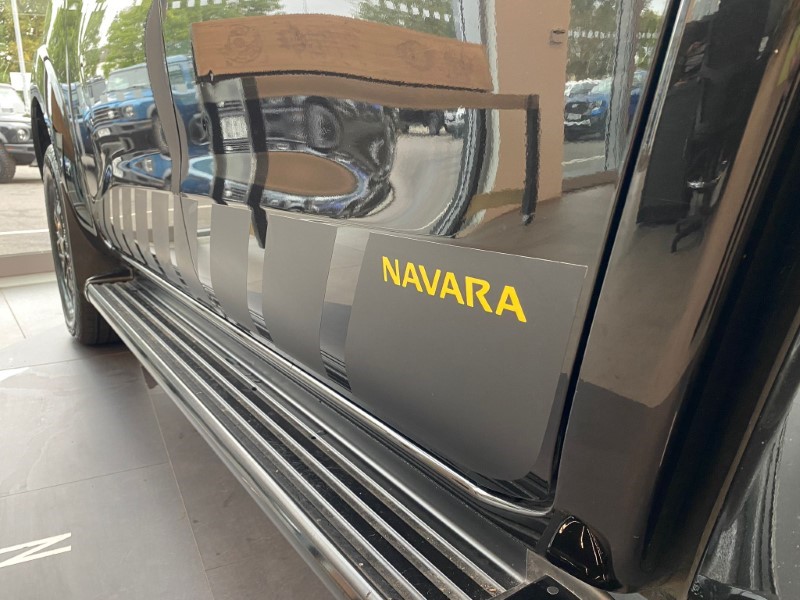 2019 (69) NISSAN COMMERCIAL NAVARA Double Cab Pick Up N-Guard 2.3dCi 190 TT 4WD Auto 3544208