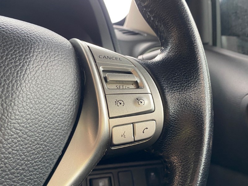 2019 (69) NISSAN COMMERCIAL NAVARA Double Cab Pick Up N-Guard 2.3dCi 190 TT 4WD Auto 3544219