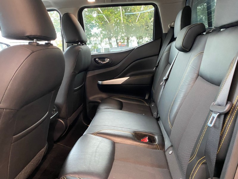 2019 (69) NISSAN COMMERCIAL NAVARA Double Cab Pick Up N-Guard 2.3dCi 190 TT 4WD Auto 3544213