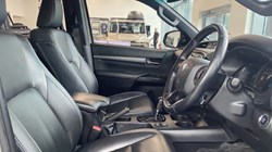 2021 (71) TOYOTA COMMERCIAL HILUX Invincible X D/Cab Pick Up 2.8 D-4D Auto 3565524
