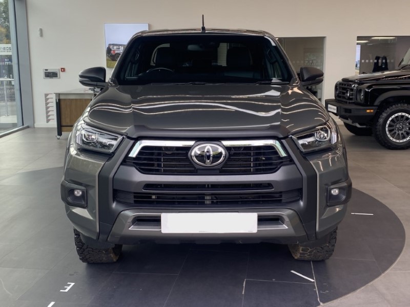 2021 (71) TOYOTA COMMERCIAL HILUX Invincible X D/Cab Pick Up 2.8 D-4D Auto 3565510
