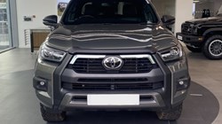2021 (71) TOYOTA COMMERCIAL HILUX Invincible X D/Cab Pick Up 2.8 D-4D Auto 3565510