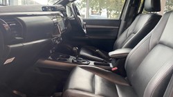2021 (71) TOYOTA COMMERCIAL HILUX Invincible X D/Cab Pick Up 2.8 D-4D Auto 3565520