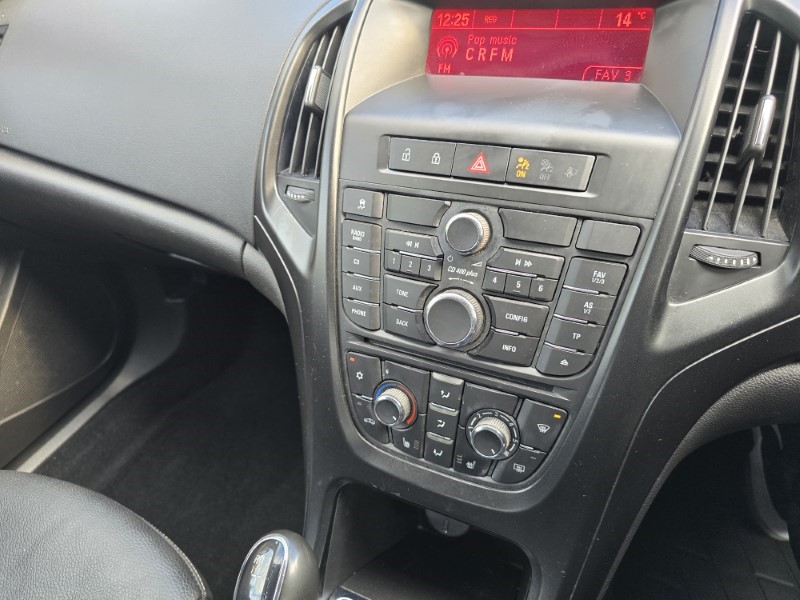 2015 (65) VAUXHALL ASTRA 1.4T 16V Limited Edition 5dr [Leather] 3566821