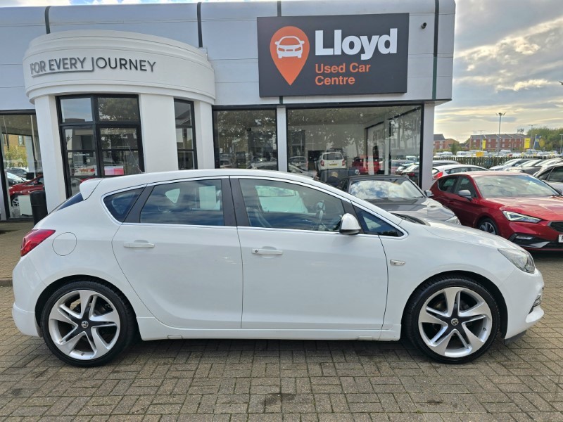 2015 (65) VAUXHALL ASTRA 1.4T 16V Limited Edition 5dr [Leather] 3566786