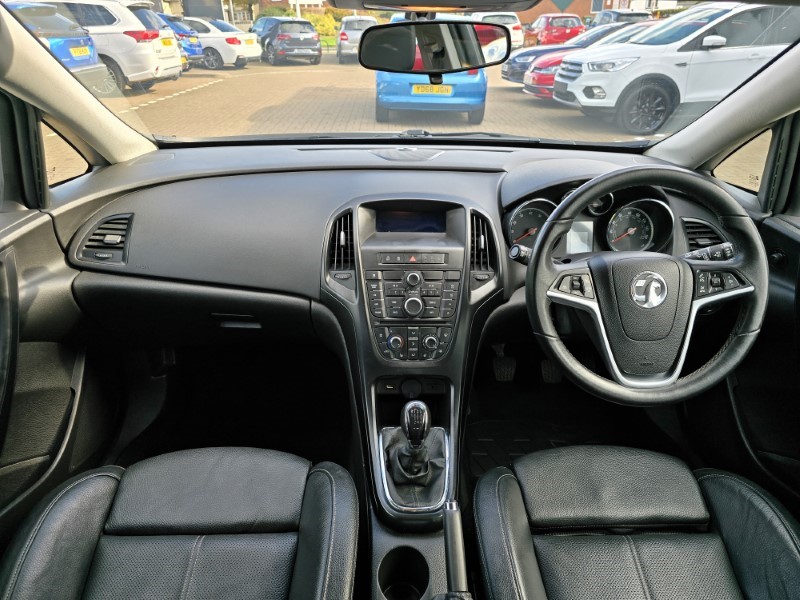 2015 (65) VAUXHALL ASTRA 1.4T 16V Limited Edition 5dr [Leather] 3566807