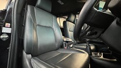 2020 (20) TOYOTA COMMERCIAL HILUX Invincible X D/Cab Pick Up 2.4 D-4D 3575920
