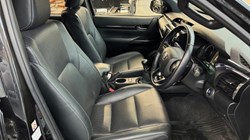 2020 (20) TOYOTA COMMERCIAL HILUX Invincible X D/Cab Pick Up 2.4 D-4D 3575919