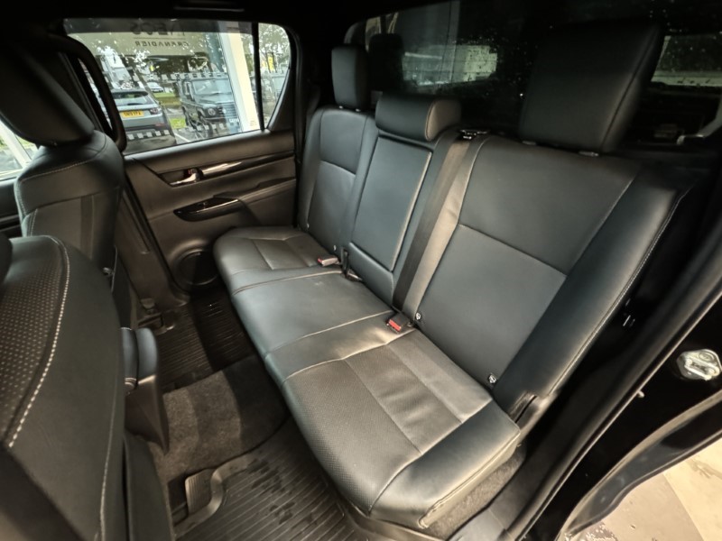 2020 (20) TOYOTA COMMERCIAL HILUX Invincible X D/Cab Pick Up 2.4 D-4D 3575911