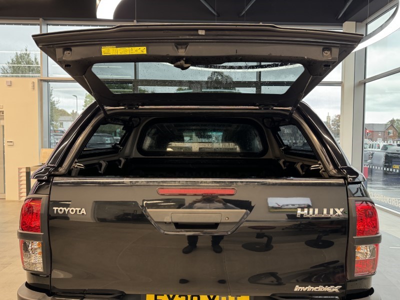 2020 (20) TOYOTA COMMERCIAL HILUX Invincible X D/Cab Pick Up 2.4 D-4D 3575903