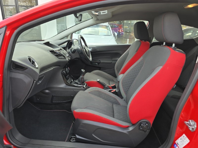 2015 (65) FORD FIESTA 1.0 EcoBoost 140 Zetec S Red 3dr 3618477