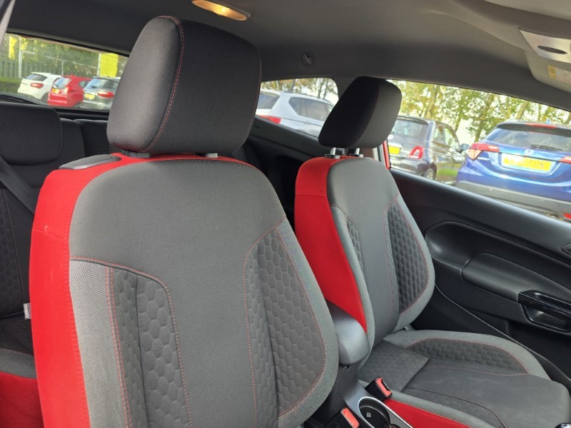 2015 (65) FORD FIESTA 1.0 EcoBoost 140 Zetec S Red 3dr 3618479