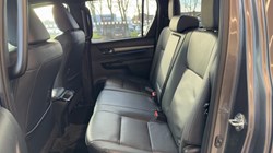 2025 (74) TOYOTA COMMERCIAL HILUX Invincible X D/Cab Pick Up 2.8 Hybrid 48V Auto 3856638