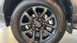 2025 (74) TOYOTA COMMERCIAL HILUX Invincible X D/Cab Pick Up 2.8 Hybrid 48V Auto 3856630