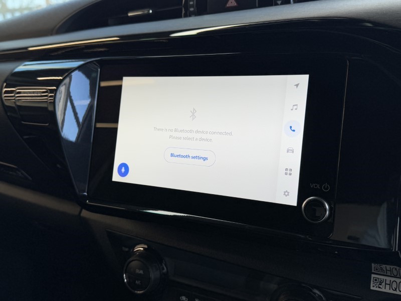 2025 (74) TOYOTA COMMERCIAL HILUX Invincible X D/Cab Pick Up 2.8 Hybrid 48V Auto 3856656