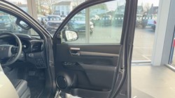 2025 (74) TOYOTA COMMERCIAL HILUX Invincible X D/Cab Pick Up 2.8 Hybrid 48V Auto 3856643