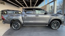 2025 (74) TOYOTA COMMERCIAL HILUX Invincible X D/Cab Pick Up 2.8 Hybrid 48V Auto 3856615