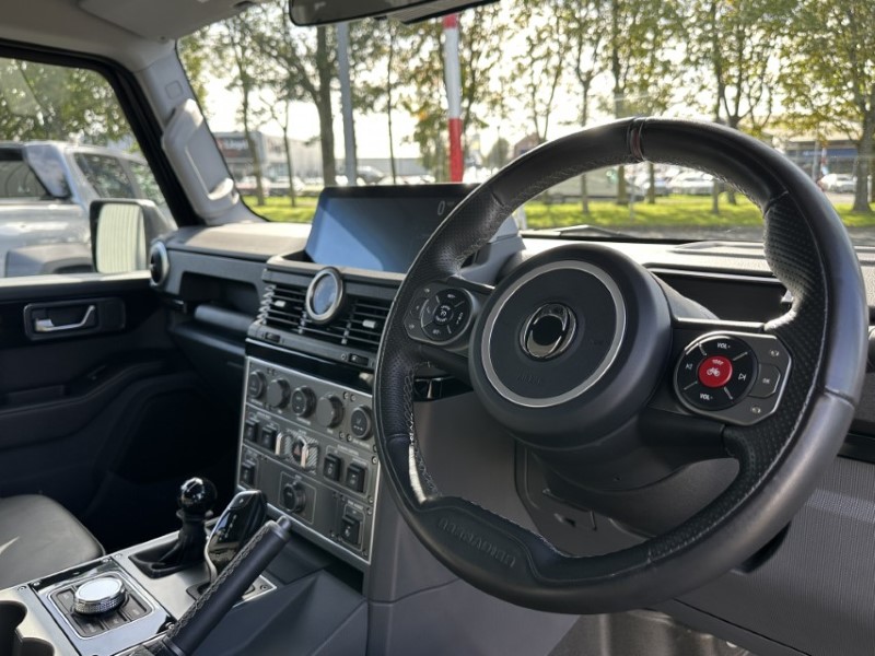 2025 (74) INEOS Commercials GRENADIER 3.0 TD Utility Auto [5 Seat] 4641009