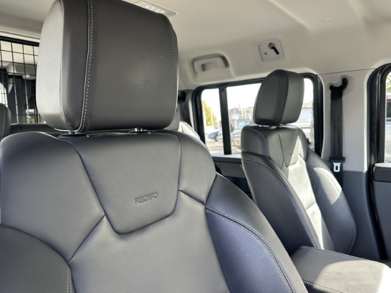 2025 (74) INEOS Commercials GRENADIER 3.0 TD Utility Auto [5 Seat] 4641008