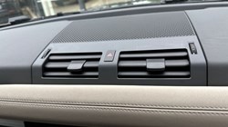 2022 (72) LAND ROVER DEFENDER 3.0 D300 X-Dynamic S 110 5dr Auto 4627310