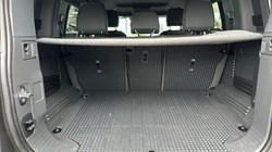 2022 (72) LAND ROVER DEFENDER 3.0 D300 X-Dynamic S 110 5dr Auto 4627290