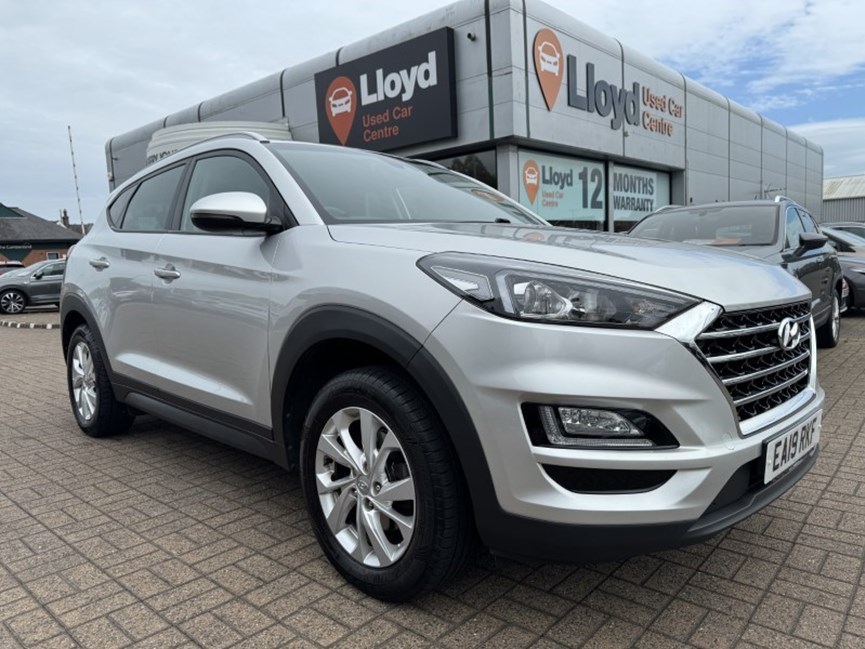 2019 (19) HYUNDAI TUCSON 1.6 GDi SE Nav 5dr 2WD