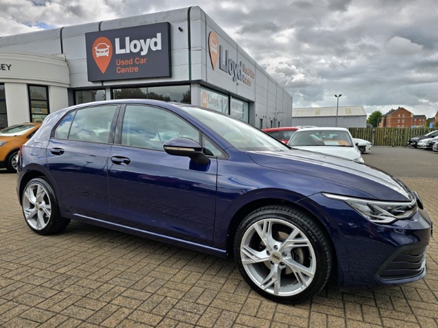 2022 (22) VOLKSWAGEN GOLF 1.5 TSI Life 5dr