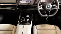  BMW 5 SERIES 530e M Sport Pro 4dr Auto 3130452