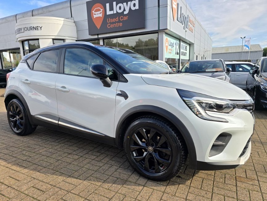 2020 (70) RENAULT CAPTUR 1.3 TCE 130 Iconic 5dr