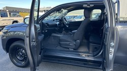 2025 (75) TOYOTA COMMERCIAL HILUX Active Extra Cab Pick Up 2.8 D-4D 4576169