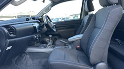 2025 (75) TOYOTA COMMERCIAL HILUX Active Extra Cab Pick Up 2.8 D-4D 4576171