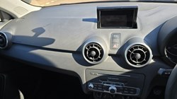 2018 (18) AUDI A1 1.0 TFSI SE 3dr 4583681