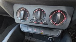 2018 (18) AUDI A1 1.0 TFSI SE 3dr 4583691