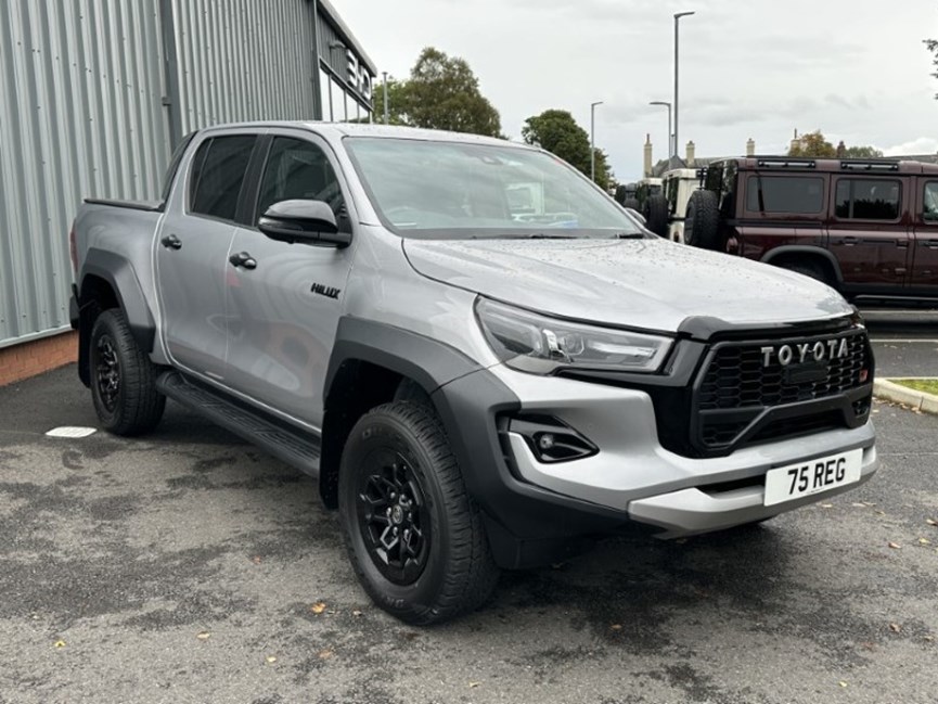 2025 (75) TOYOTA COMMERCIAL HILUX GR Sport II D/Cab Pick Up 2.8 D-4D Auto